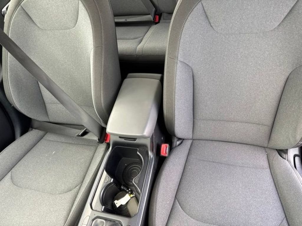 Used 2025 Kia K4 FWD image 20