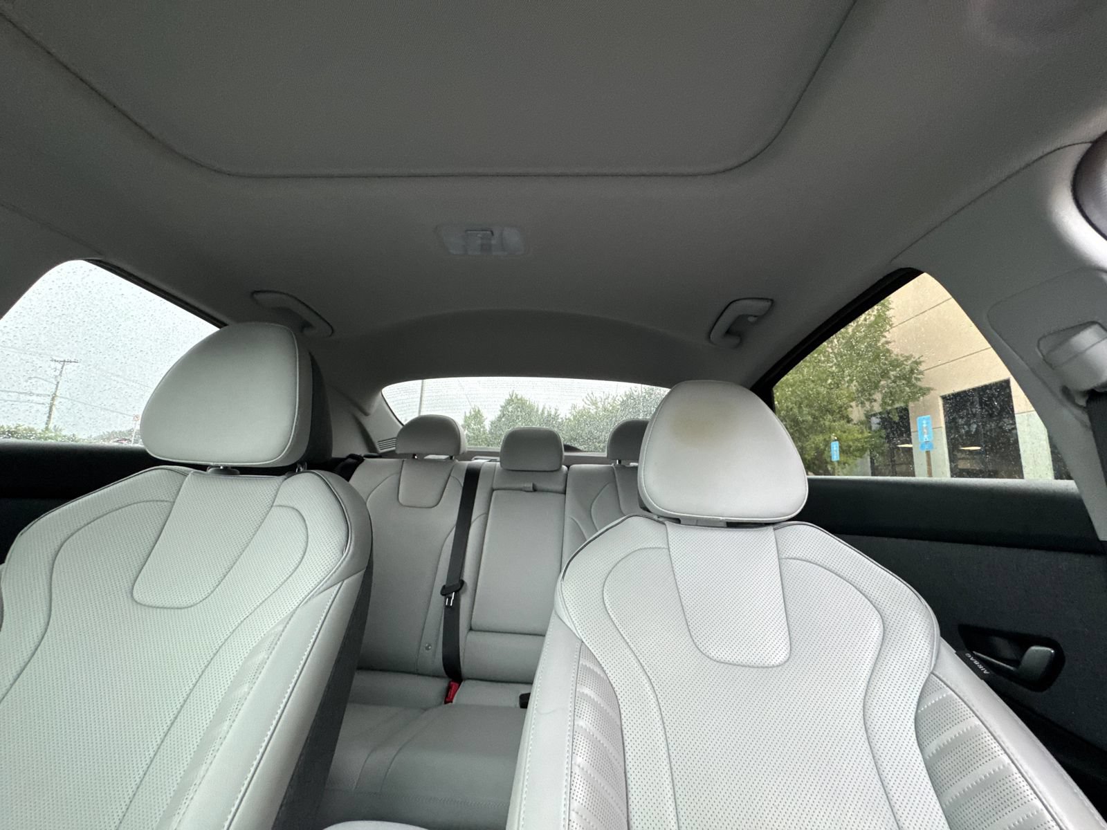 Used 2023 Hyundai Elantra Limited FWD image 30