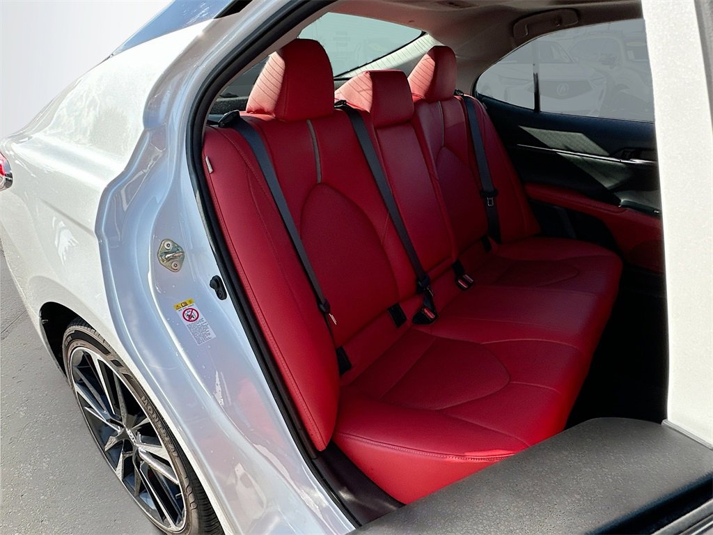 Used 2019 Toyota Camry XSE image 24