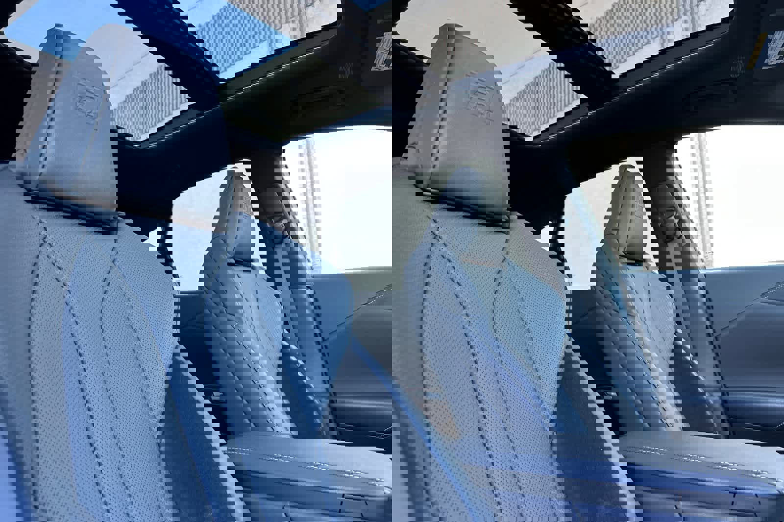 Used 2023 Lexus RX 500h F Sport image 18