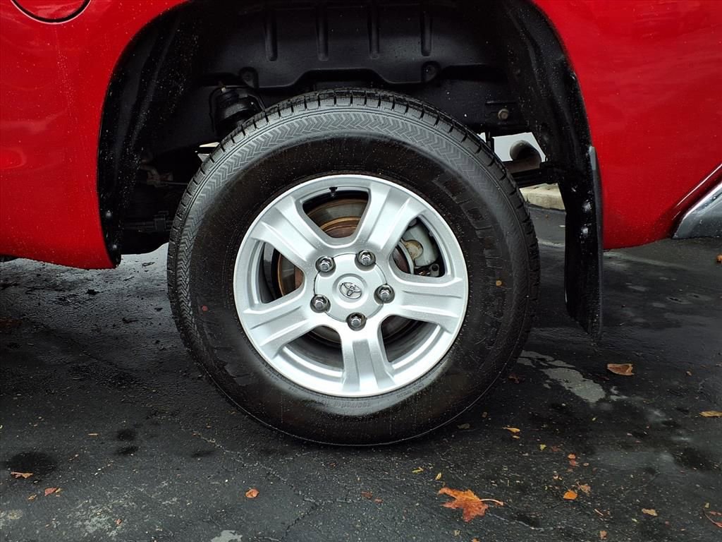 Used 2017 Toyota Tundra SR5 image 4