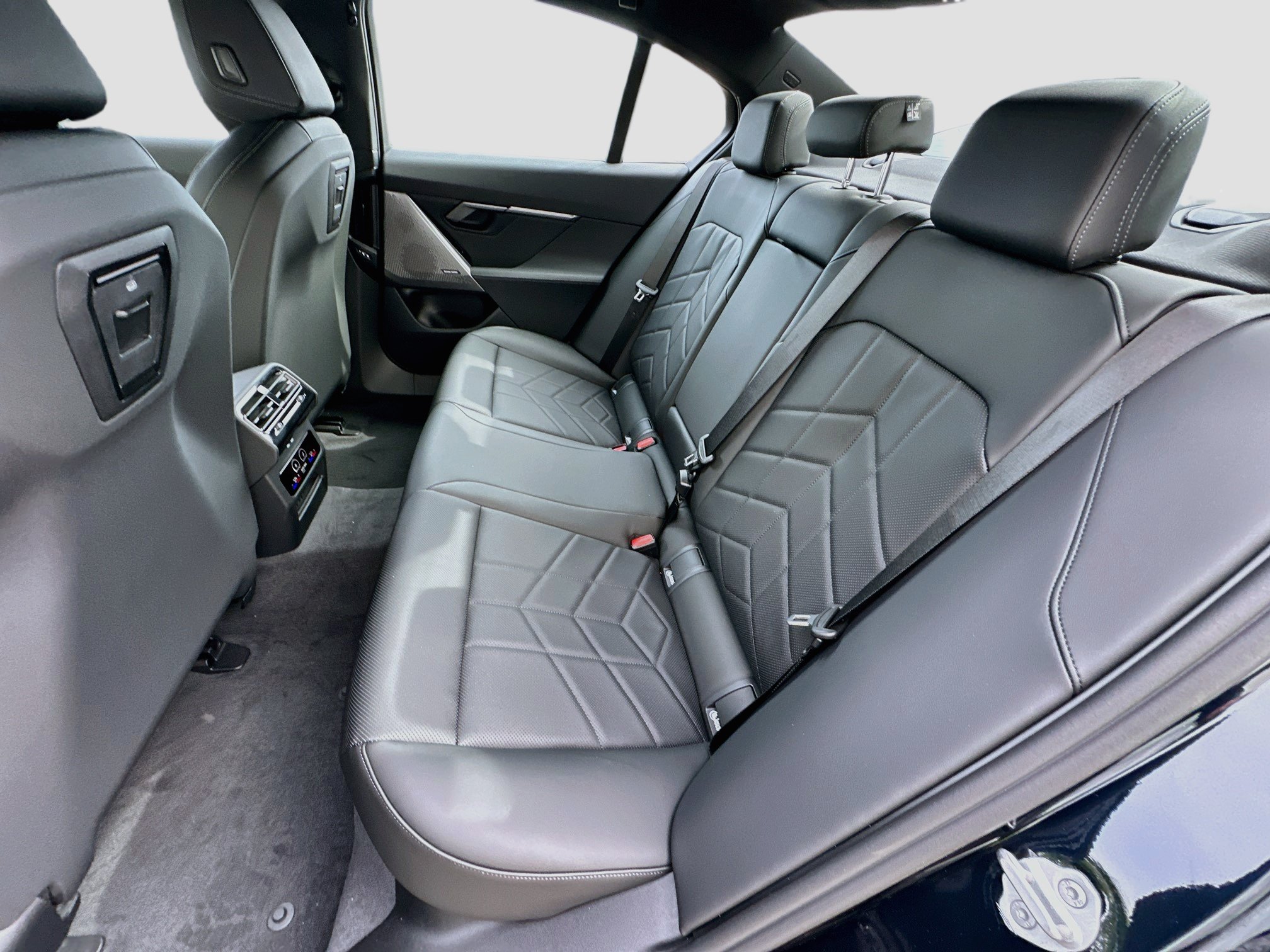 New 2027 BMW 530i w/ M Sport Package RWD image 21