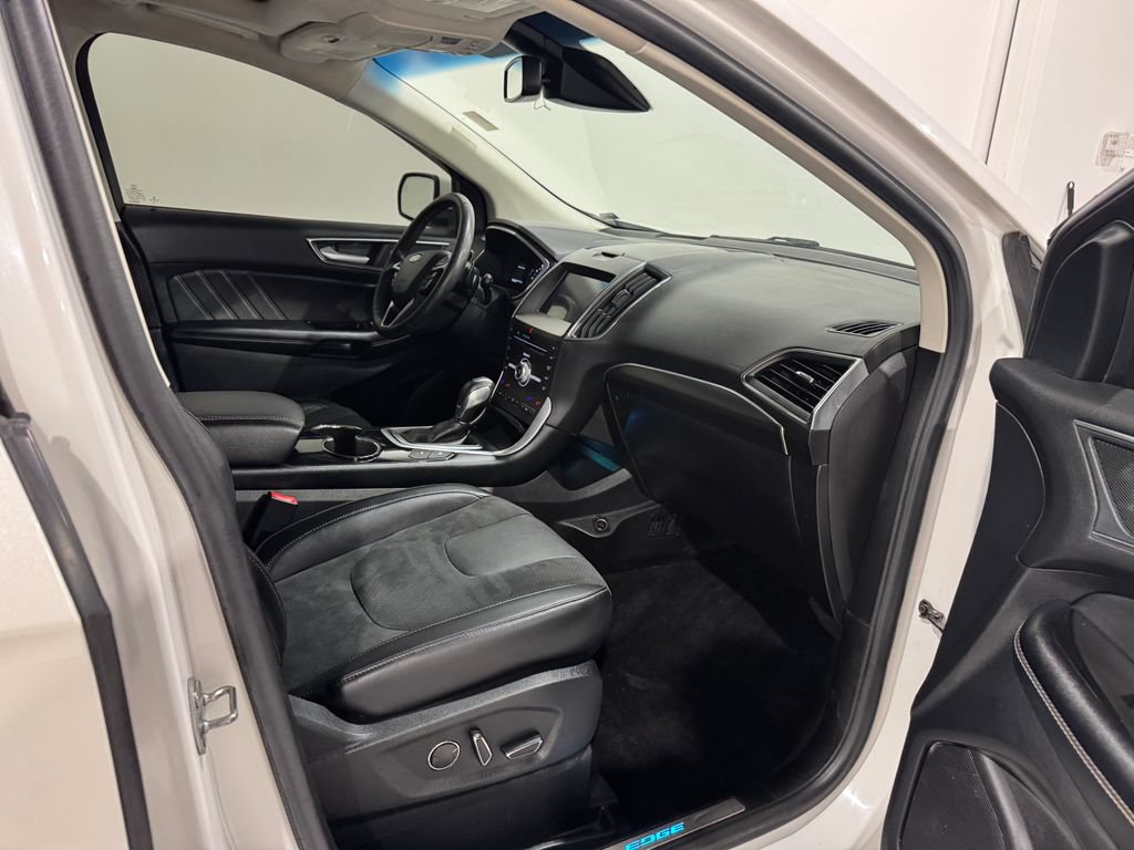 Used 2018 Ford Edge Sport w/ Equipment Group 401A AWD/4WD image 20