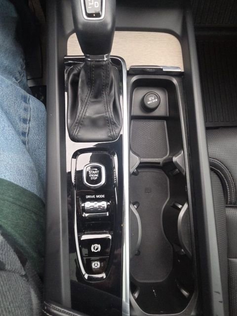 Used 2021 Volvo XC60 T5 Inscription image 44