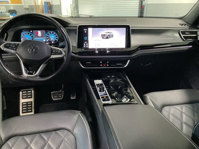 Used 2024 Volkswagen Atlas Cross Sport SEL Premium R-Line image 12