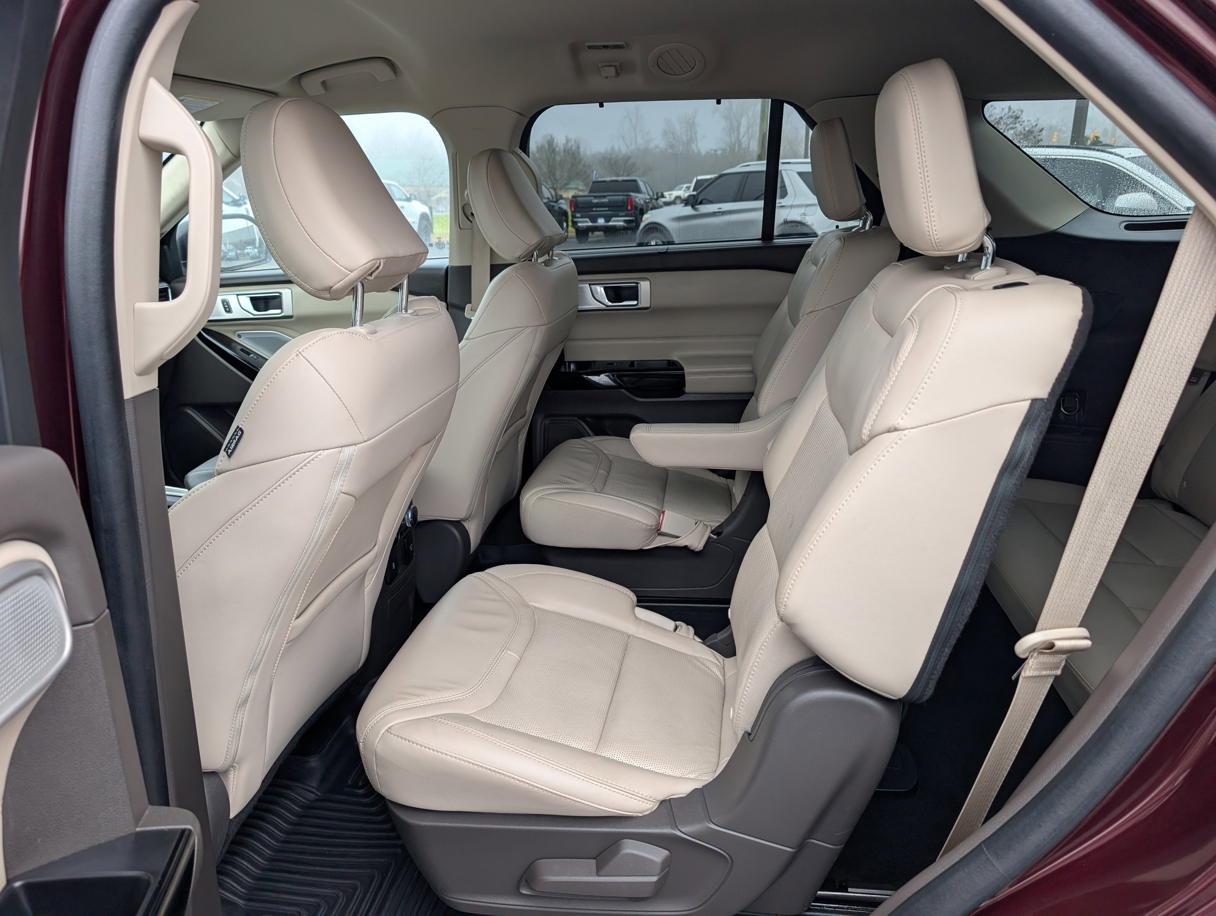 Used 2022 Ford Explorer Platinum w/ Equipment Group 601A image 16