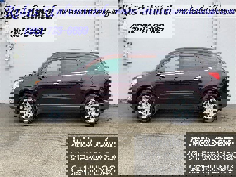 Used 2010 Chevrolet Traverse LT w/ Personal Connectivity Package image 3