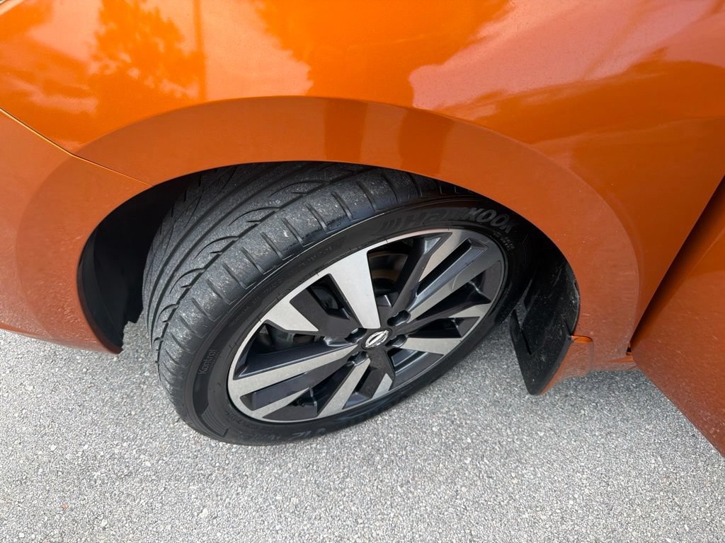 Certified 2020 Nissan Versa SR FWD image 7