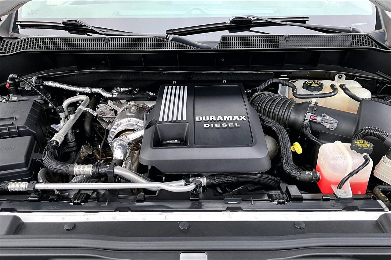 Used 2021 Chevrolet Silverado 1500 RST image 34