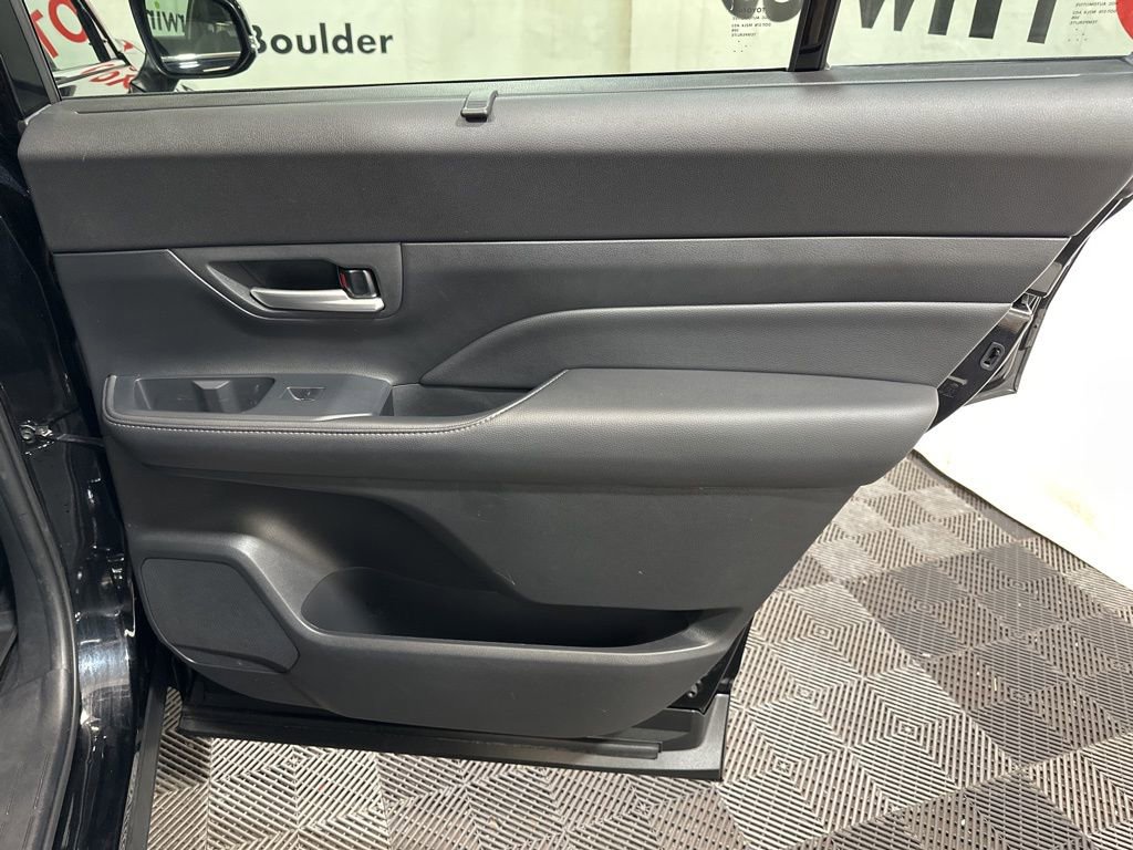 Used 2024 Toyota Grand Highlander Limited image 13