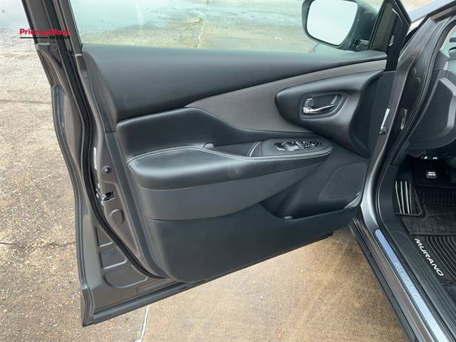 Used 2019 Nissan Murano SV image 13