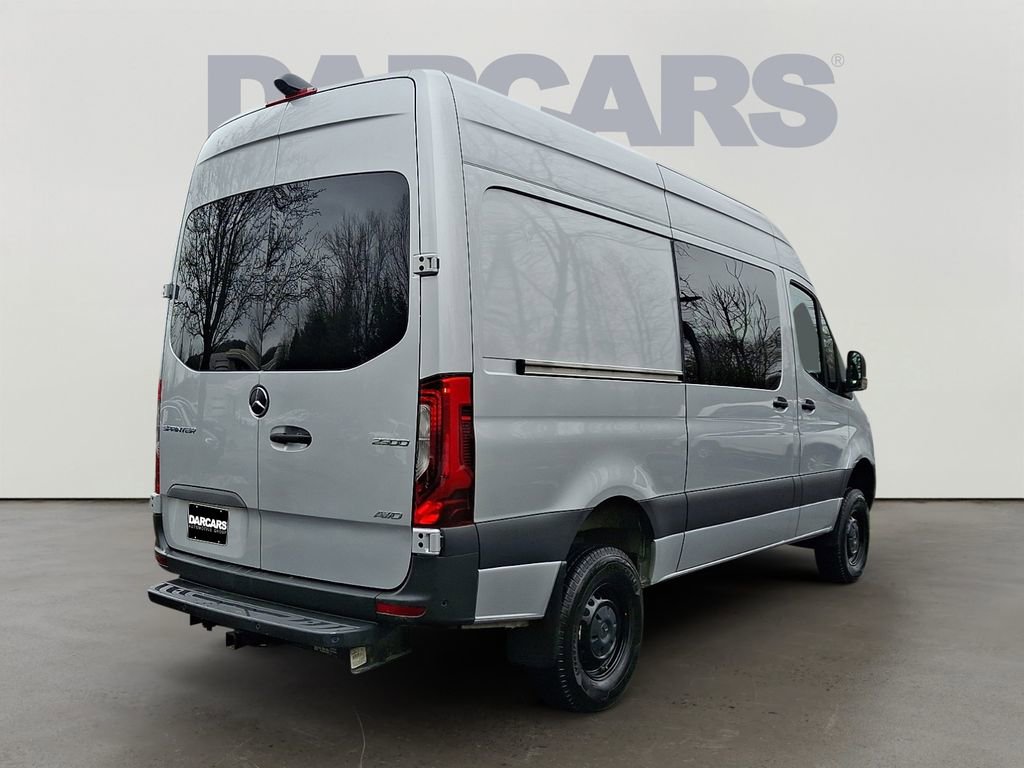 Used 2024 Mercedes-Benz Sprinter 2500 image 6