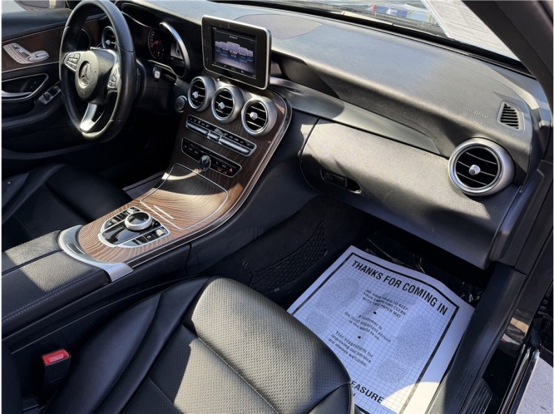 Used 2018 Mercedes-Benz C 300 Sedan image 29