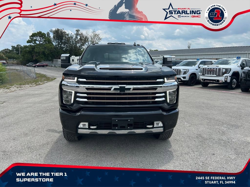 Used 2022 Chevrolet Silverado 2500 High Country w/ Technology Package AWD/4WD image 2