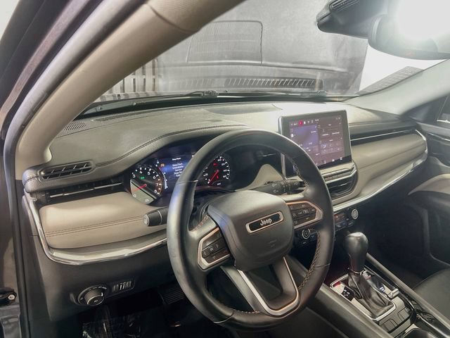 Used 2022 Jeep Compass Limited AWD/4WD image 11