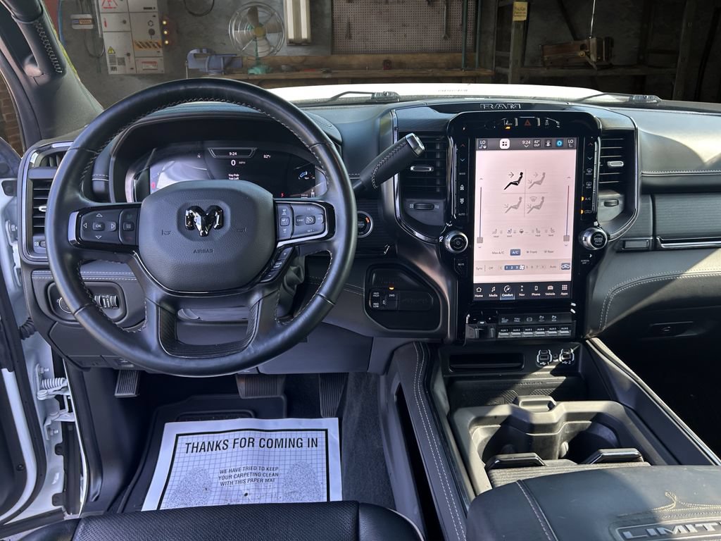 Used 2023 RAM 2500 Limited AWD/4WD image 17
