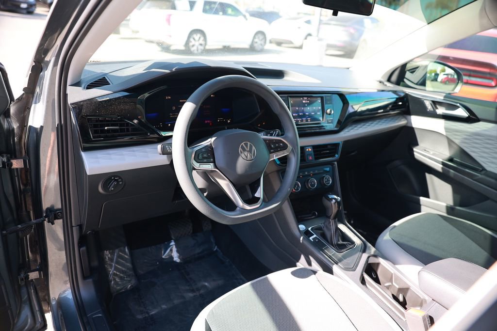 Used 2022 Volkswagen Taos S image 15
