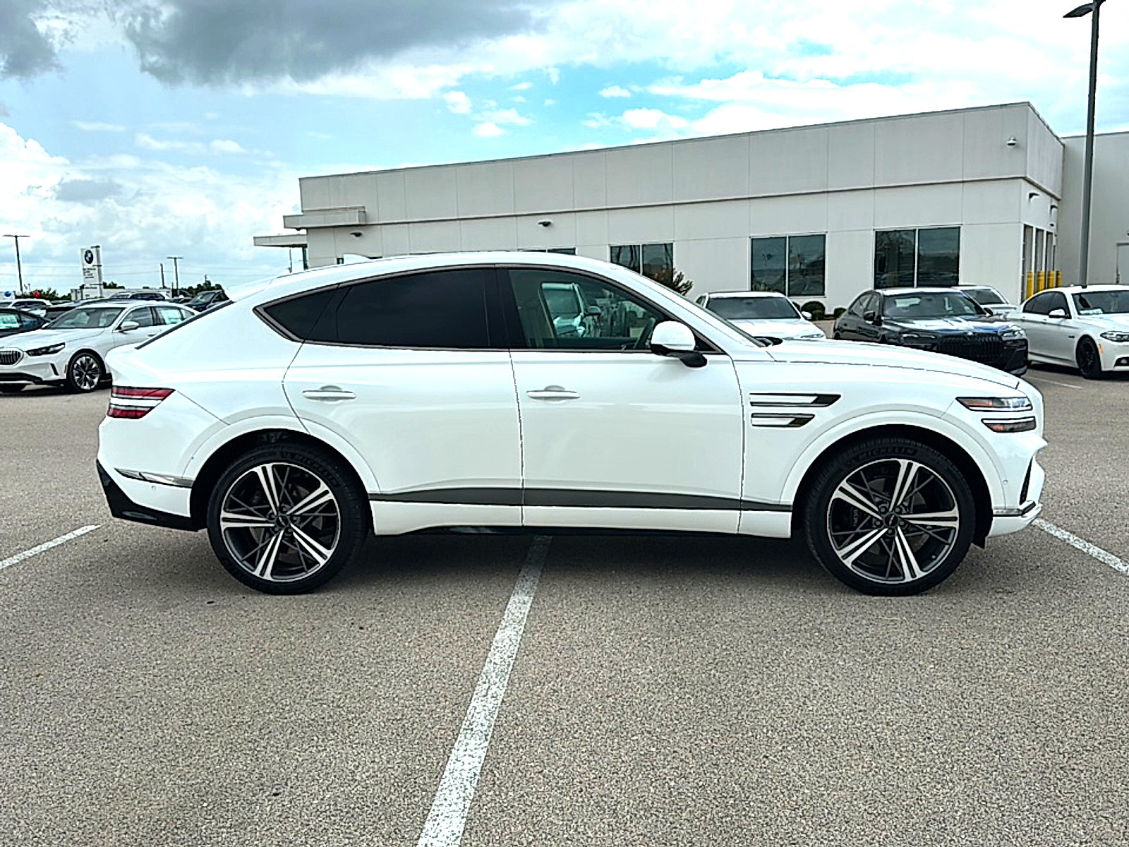 Used 2026 Genesis GV80 3.5T e-SC AWD/4WD image 9