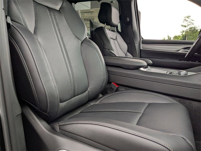 New 2025 Jeep Wagoneer L Series II w/ Convenience Group I image 42