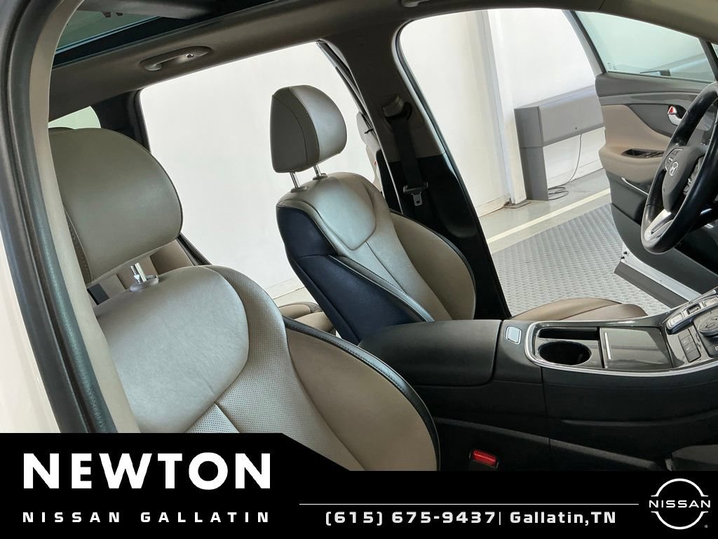 Used 2022 Hyundai Santa Fe SEL w/ Convenience + Premium Package FWD image 16