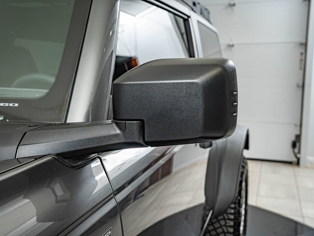 Used 2022 Ford Bronco 2-Door w/ Sasquatch Package AWD/4WD image 9