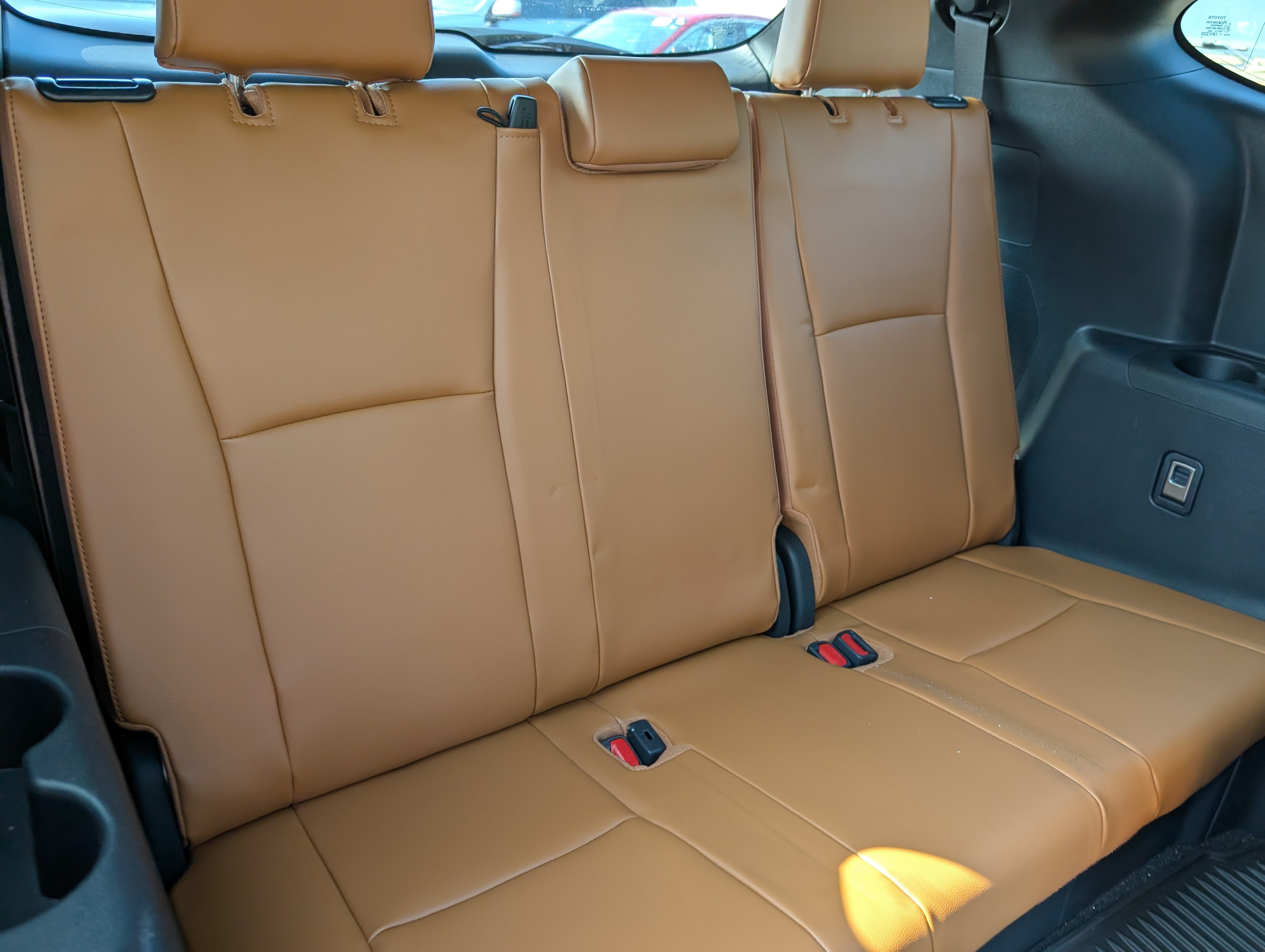 Used 2025 Toyota Highlander Platinum AWD/4WD image 12