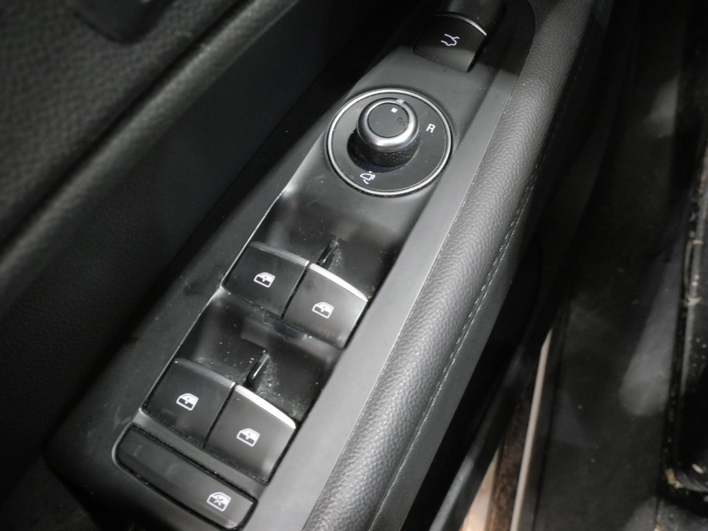 Used 2023 Alfa Romeo Stelvio Veloce AWD/4WD image 14