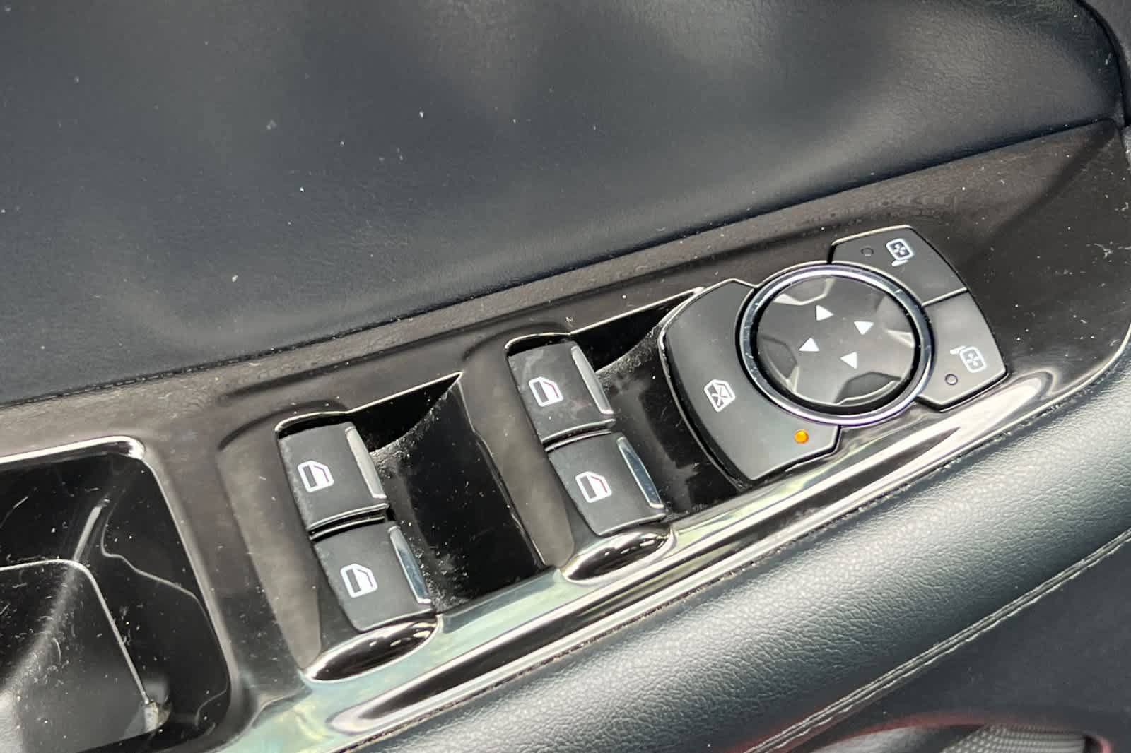 Used 2019 Ford Edge SEL w/ Equipment Group 201A AWD/4WD image 13