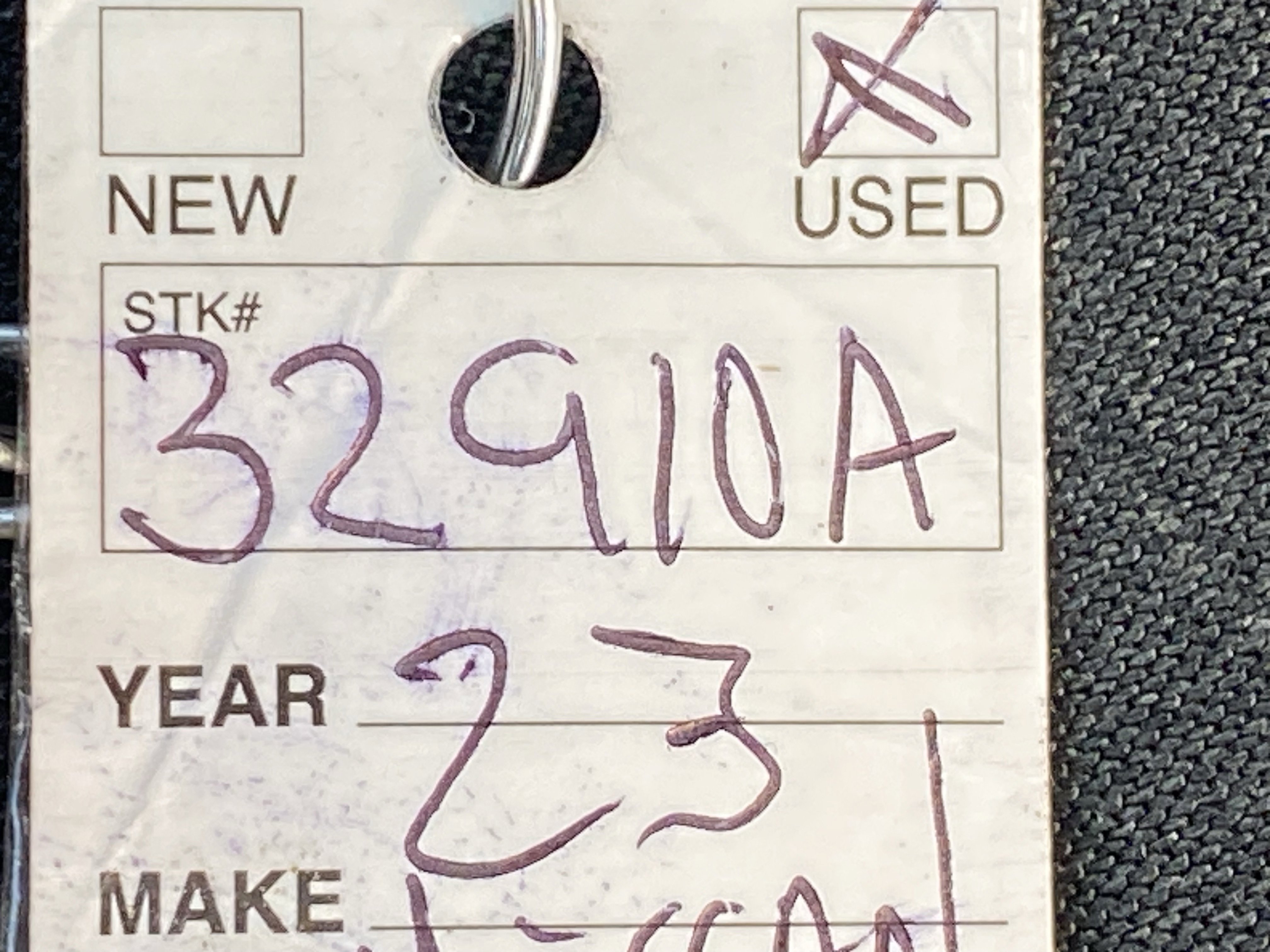 Used 2023 Nissan Pathfinder S image 32