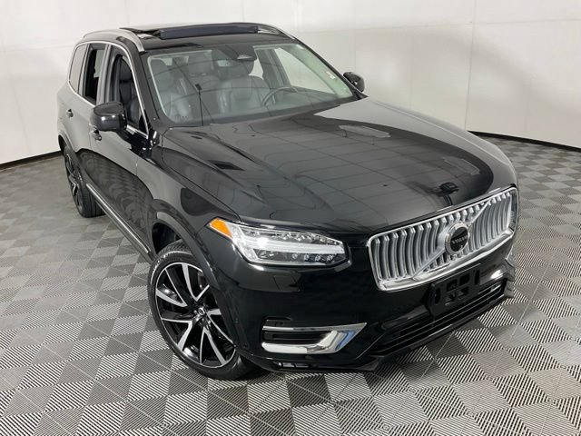 Certified 2025 Volvo XC90 B5 Plus w/ Protection Package AWD/4WD image 44