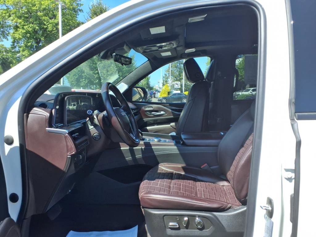 Certified 2022 Cadillac Escalade Sport Platinum w/ LPO, Floor Liner Package image 9