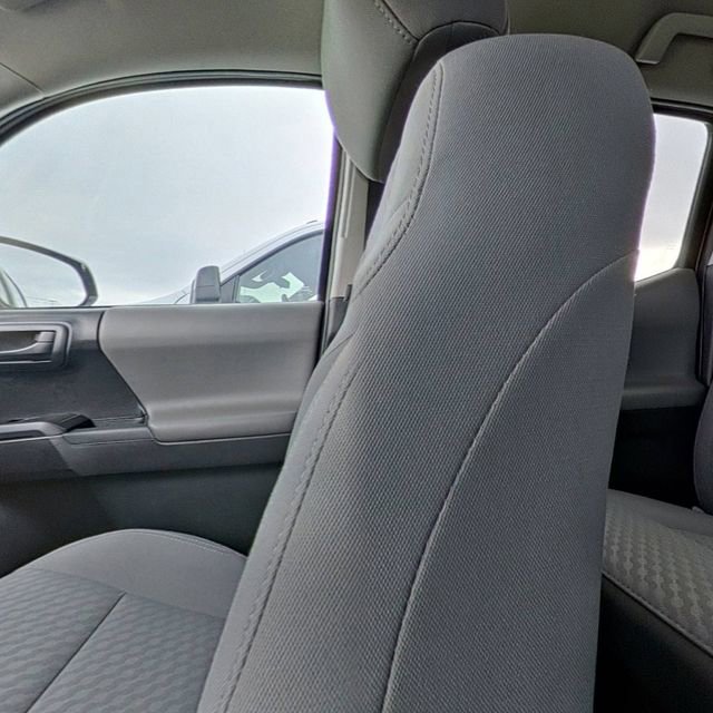 Used 2022 Toyota Tacoma SR AWD/4WD image 26