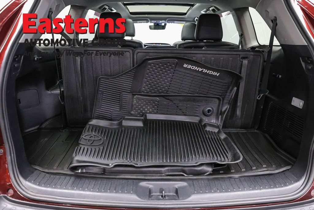 Used 2019 Toyota Highlander Limited Platinum AWD/4WD image 9