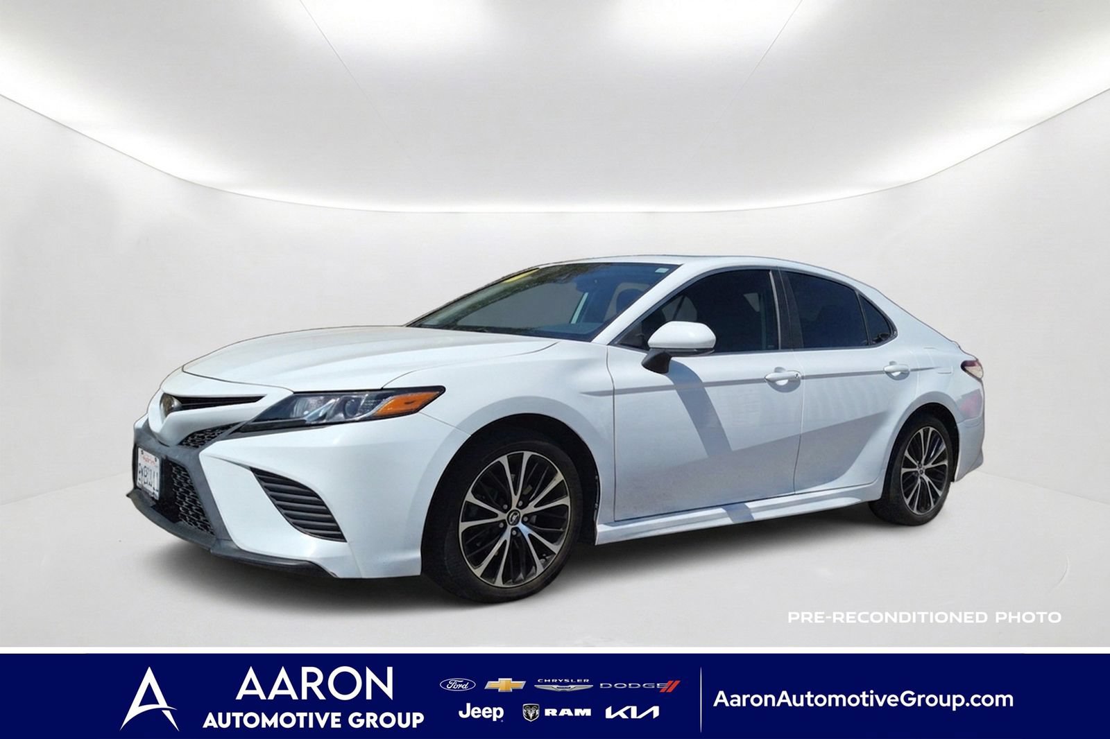 Used 2019 Toyota Camry SE w/ Carpet Mat Package FWD video 1