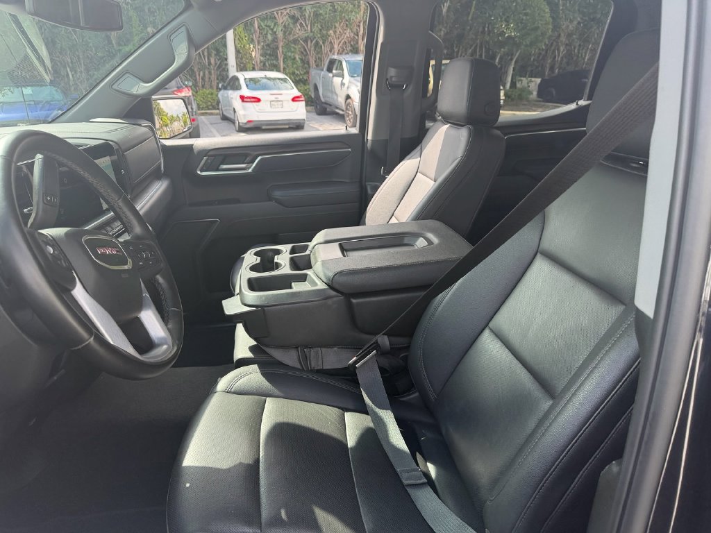 Used 2026 GMC Sierra 1500 SLT RWD image 11