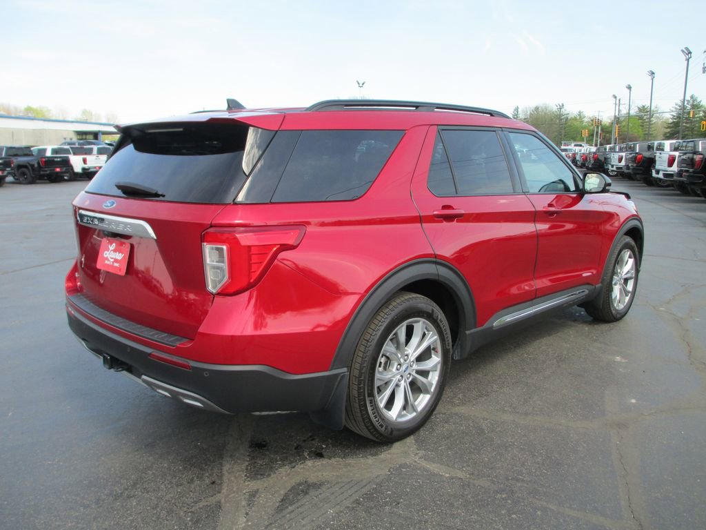 Used 2023 Ford Explorer XLT w/ Equipment Group 202A image 5