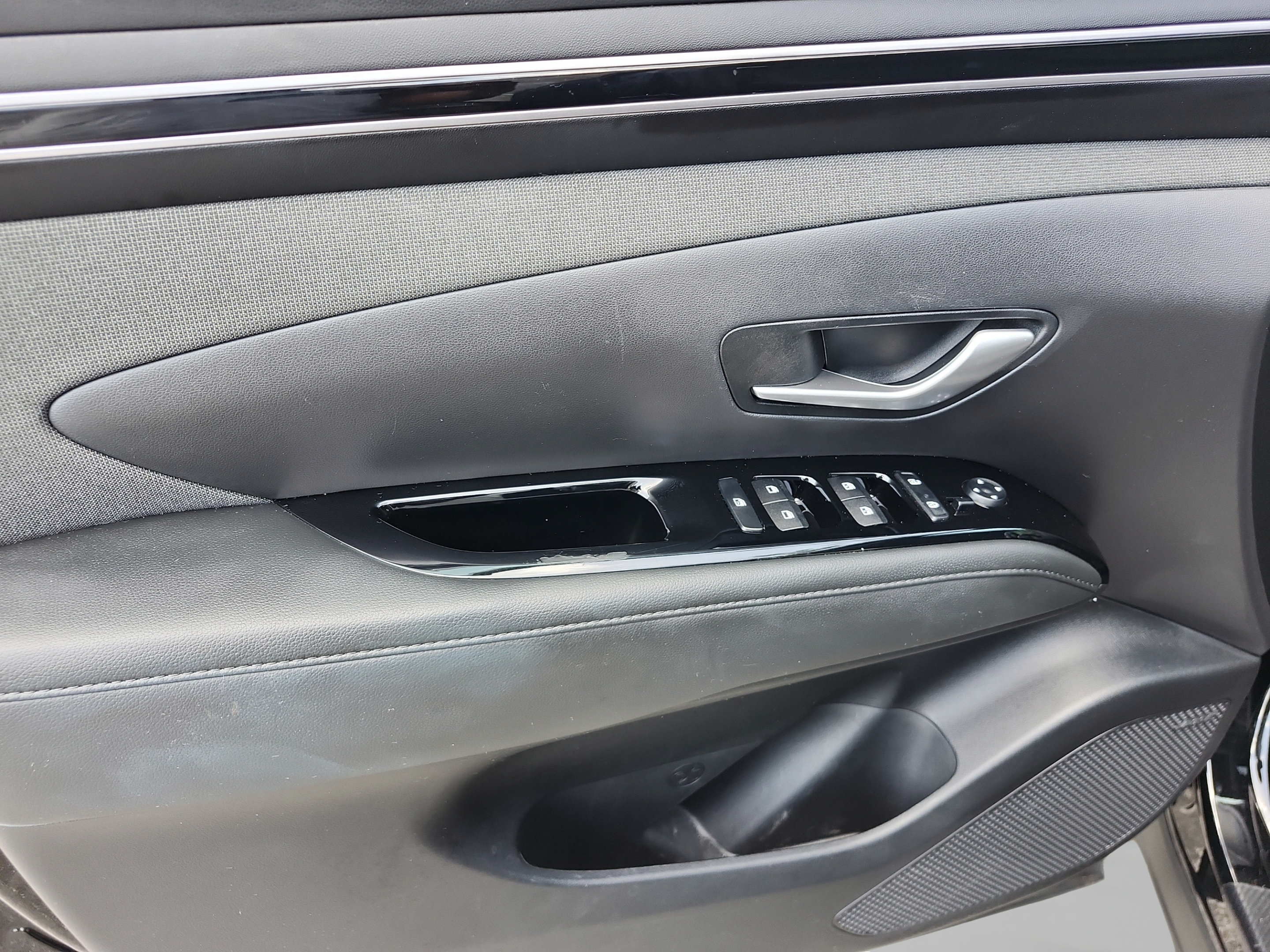 Certified 2023 Hyundai Santa Cruz Limited AWD/4WD image 17