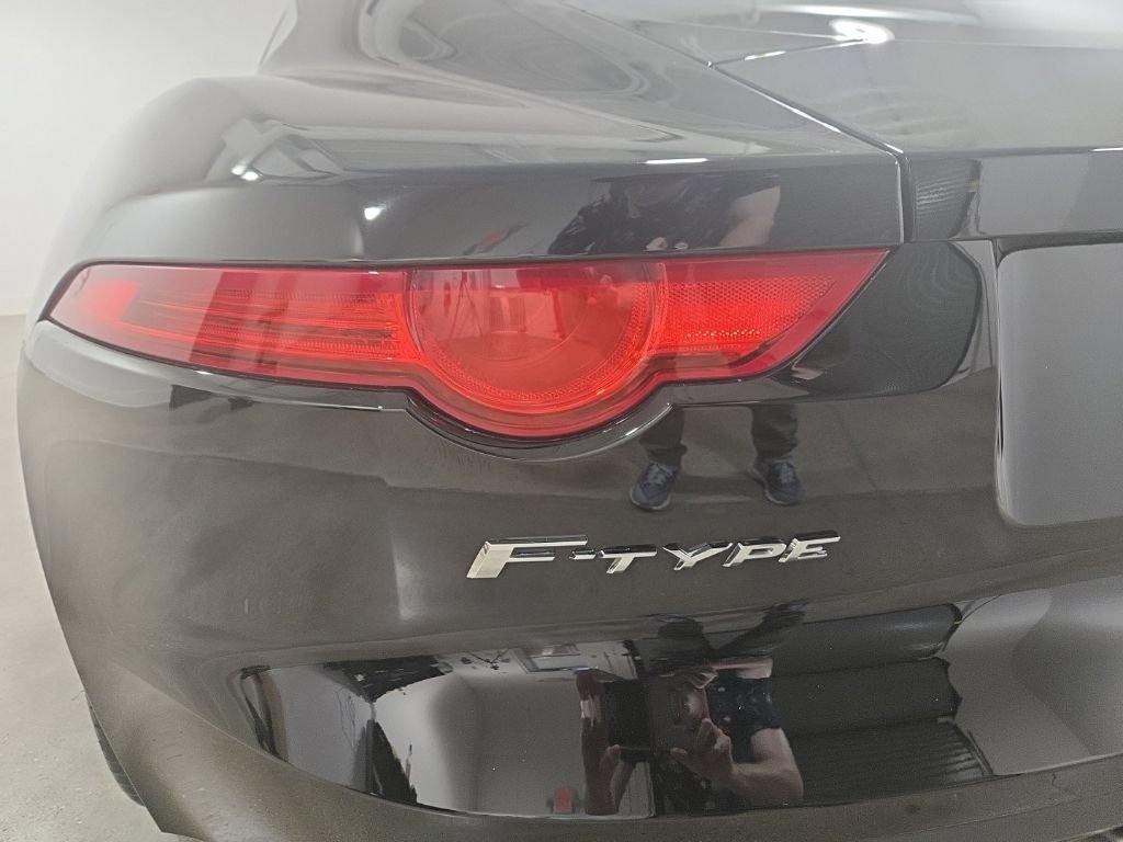 Used 2017 Jaguar F-TYPE Coupe RWD image 21