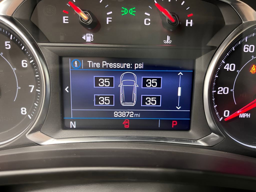 Used 2023 GMC Terrain SLE w/ Driver Convenience Package image 16