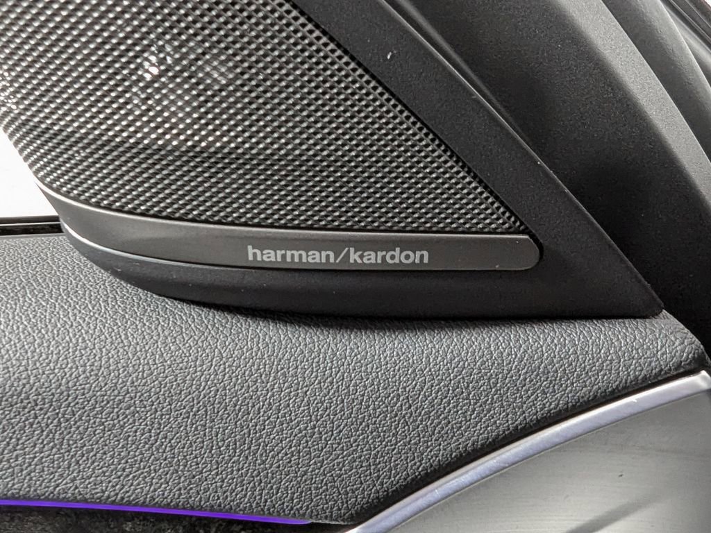 Used 2021 BMW 540i xDrive w/ M Sport Package image 14