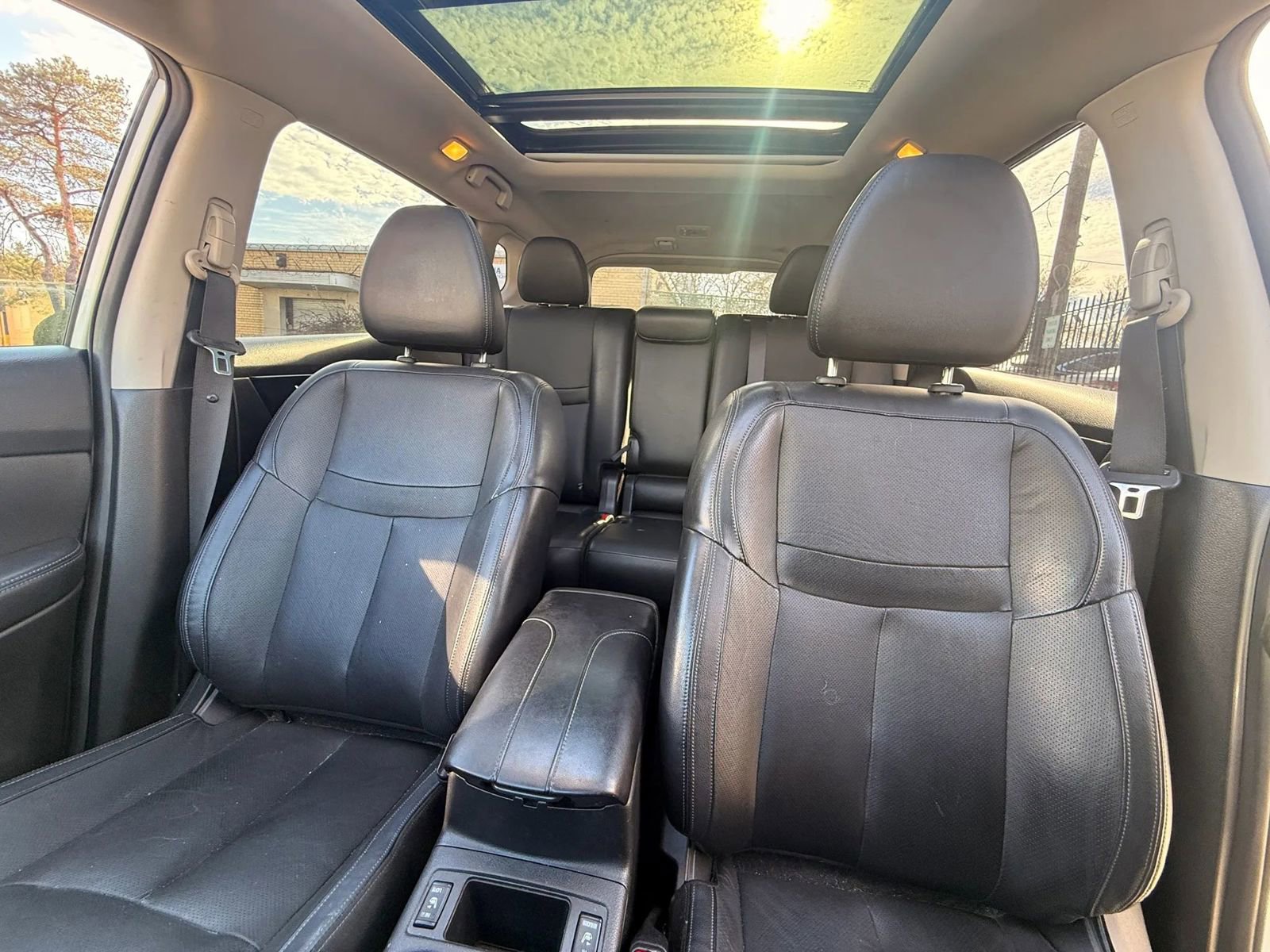 Used 2018 Nissan Rogue SL w/ Premium Package image 26