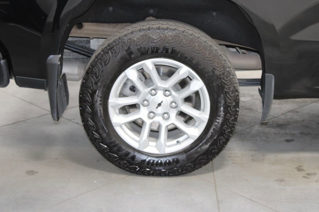 Used 2023 Chevrolet Silverado 1500 RST image 13
