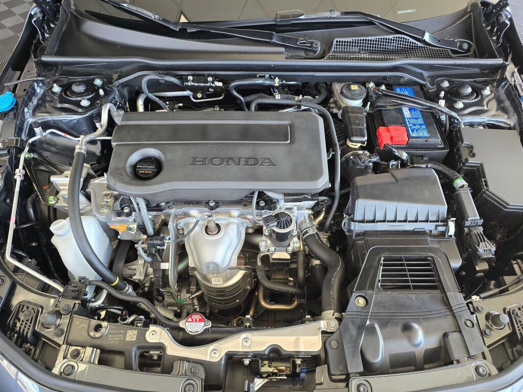 Used 2025 Honda Civic LX image 9