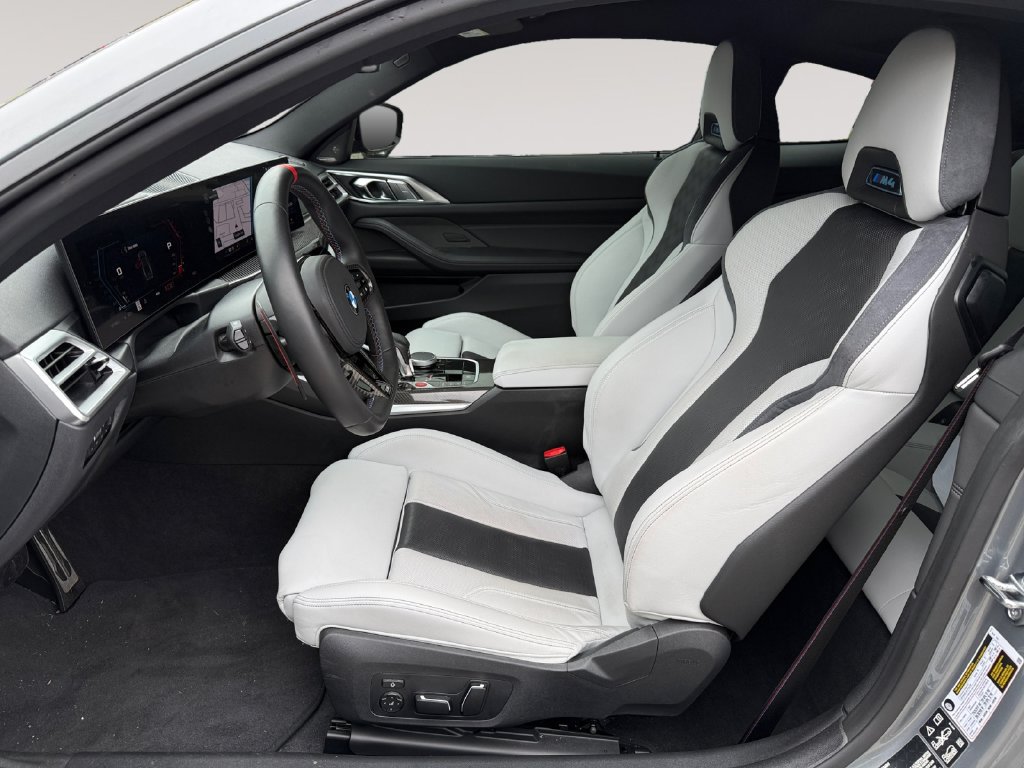 Used 2026 BMW M4 xDrive Competition w/ Executive Package AWD/4WD image 2