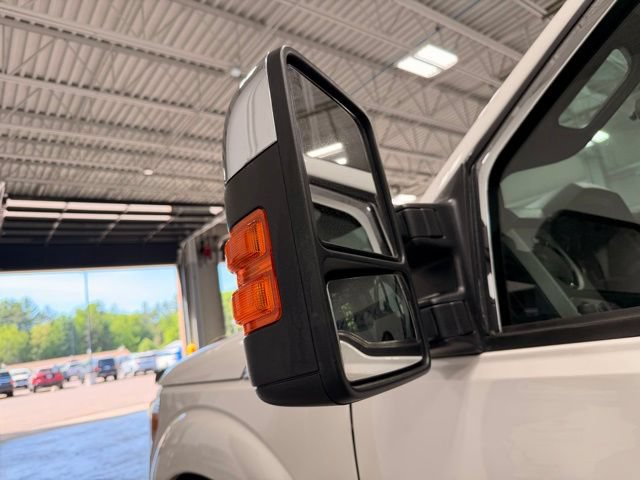 Used 2015 Ford F250 Lariat w/ Lariat Ultimate Package AWD/4WD image 17