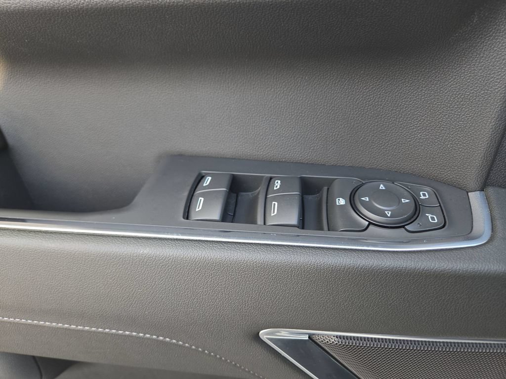 Used 2024 Chevrolet Silverado 1500 LT AWD/4WD image 31