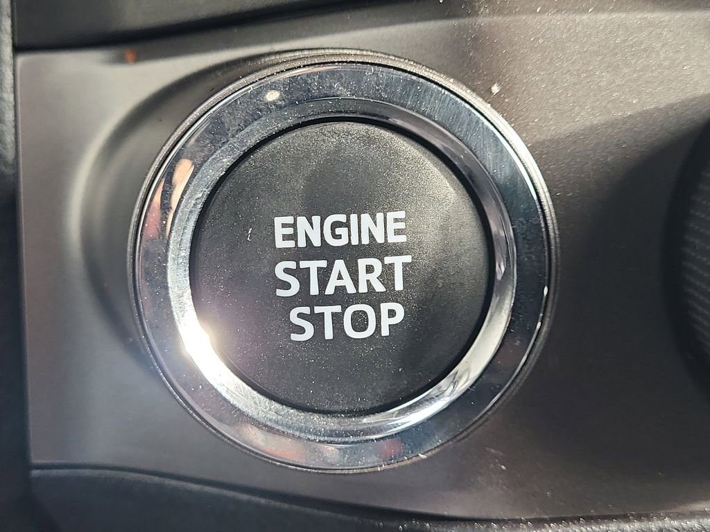 Used 2023 Toyota Tacoma SR5 w/ Technology Package image 31