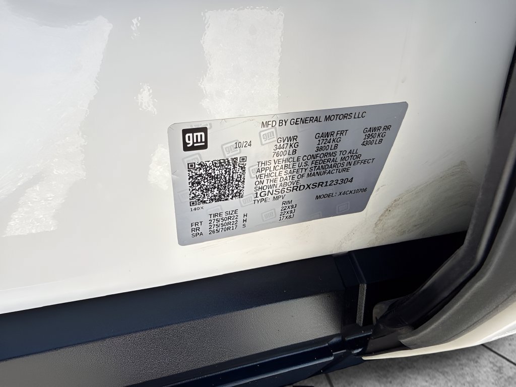 Used 2025 Chevrolet Tahoe Premier AWD/4WD image 33