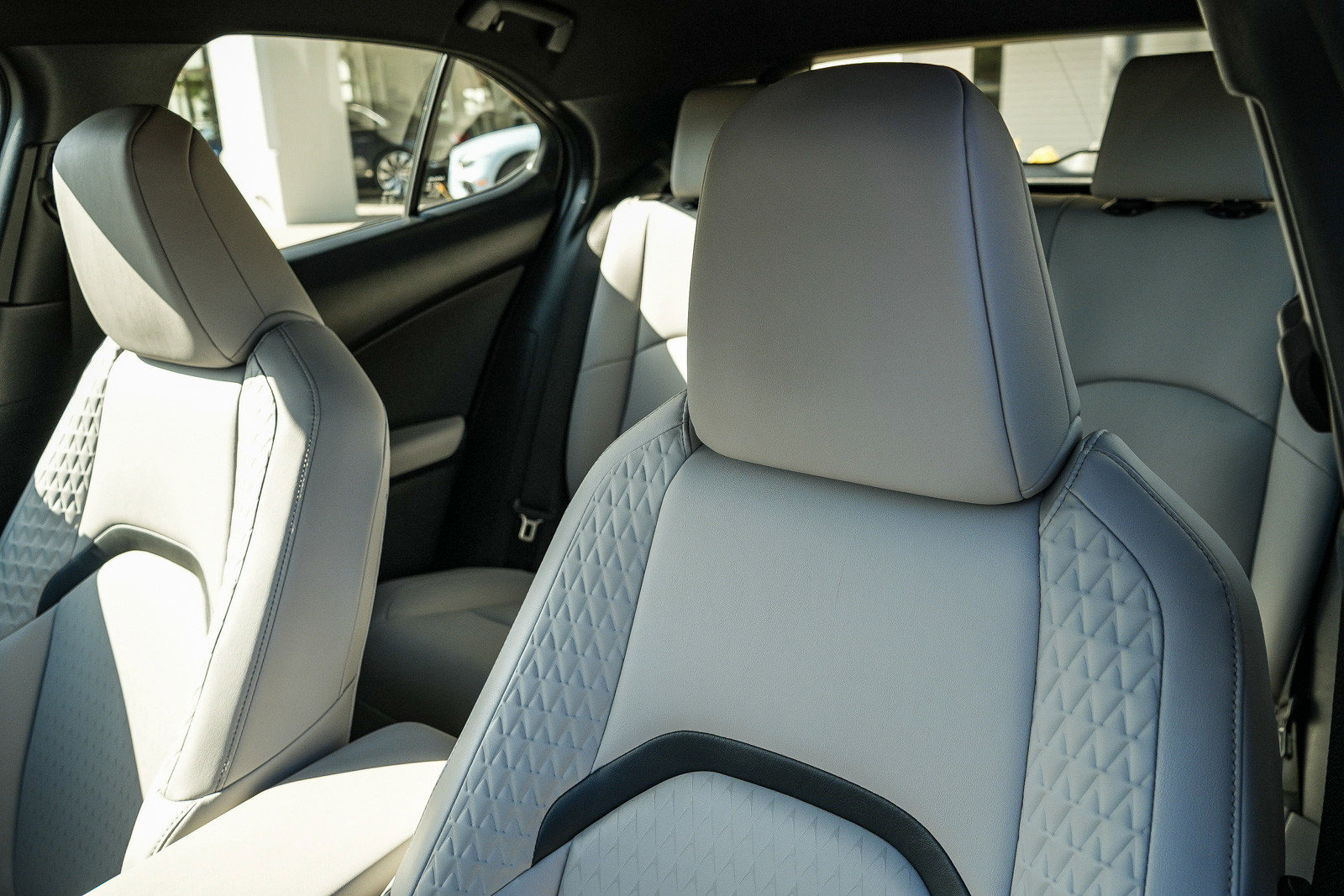 Used 2021 Lexus UX 200 w/ Accessory Package (Z2) FWD image 24