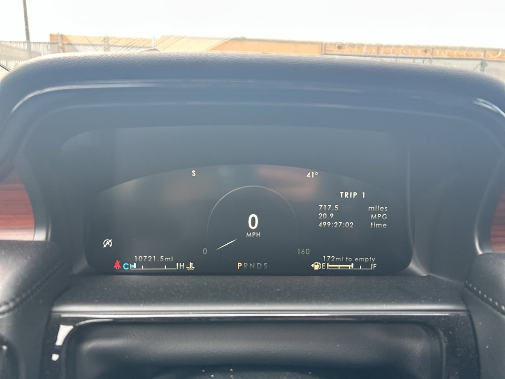 Used 2023 Lincoln Nautilus Reserve image 13